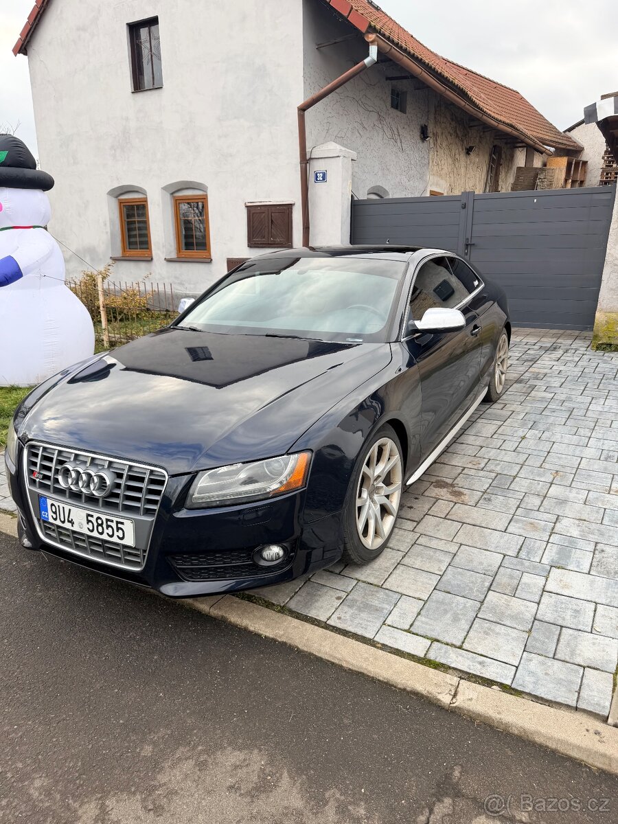 Audi S5 B8 4.2 V8 - 3