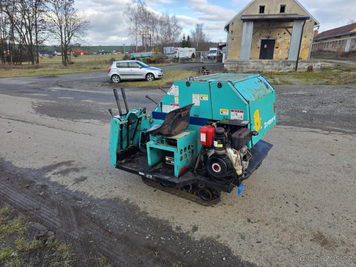 JAPONSKÝ SAMOCHODNÝ LIS NA BALÍKY TAKAKITA SR-612D - 3