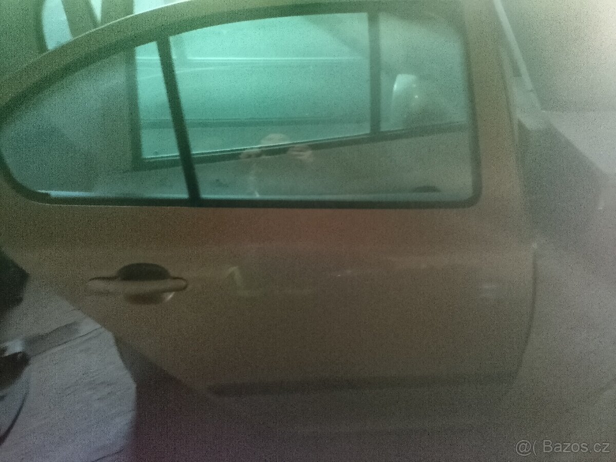 Škoda Octavia 2 sedan díly - 3