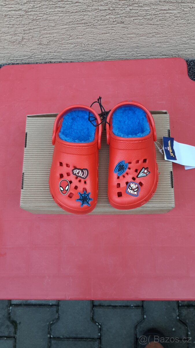 Nové dětské boty Marvel Crocs vel. 26-27 - 3