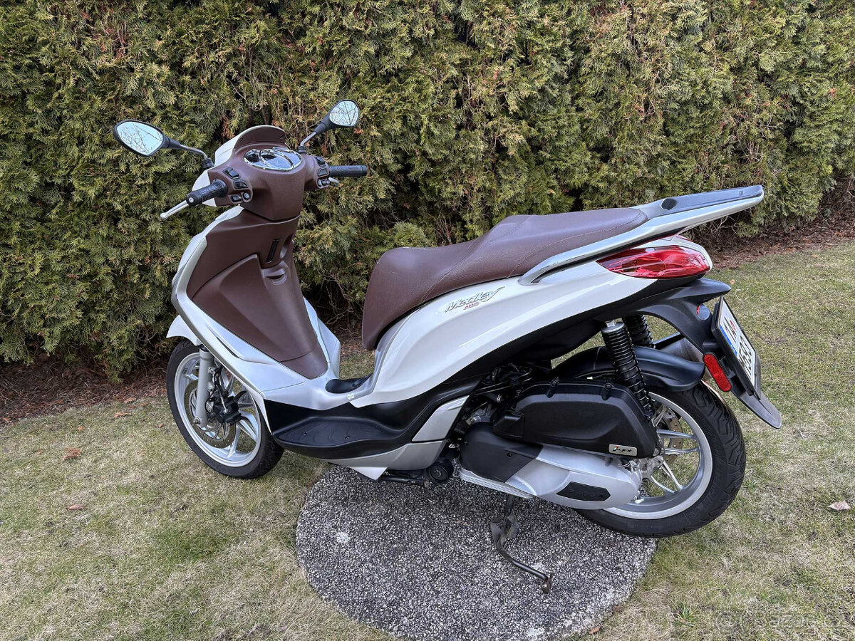 Piaggio Medley 125, CZ - 3