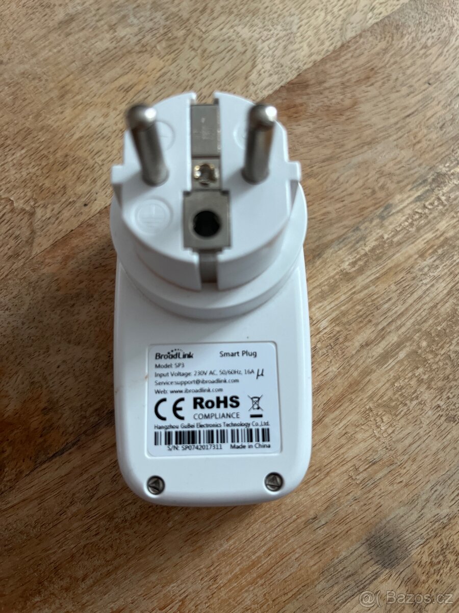 Chytra wifi zasuvka broadlink smart plug - 3