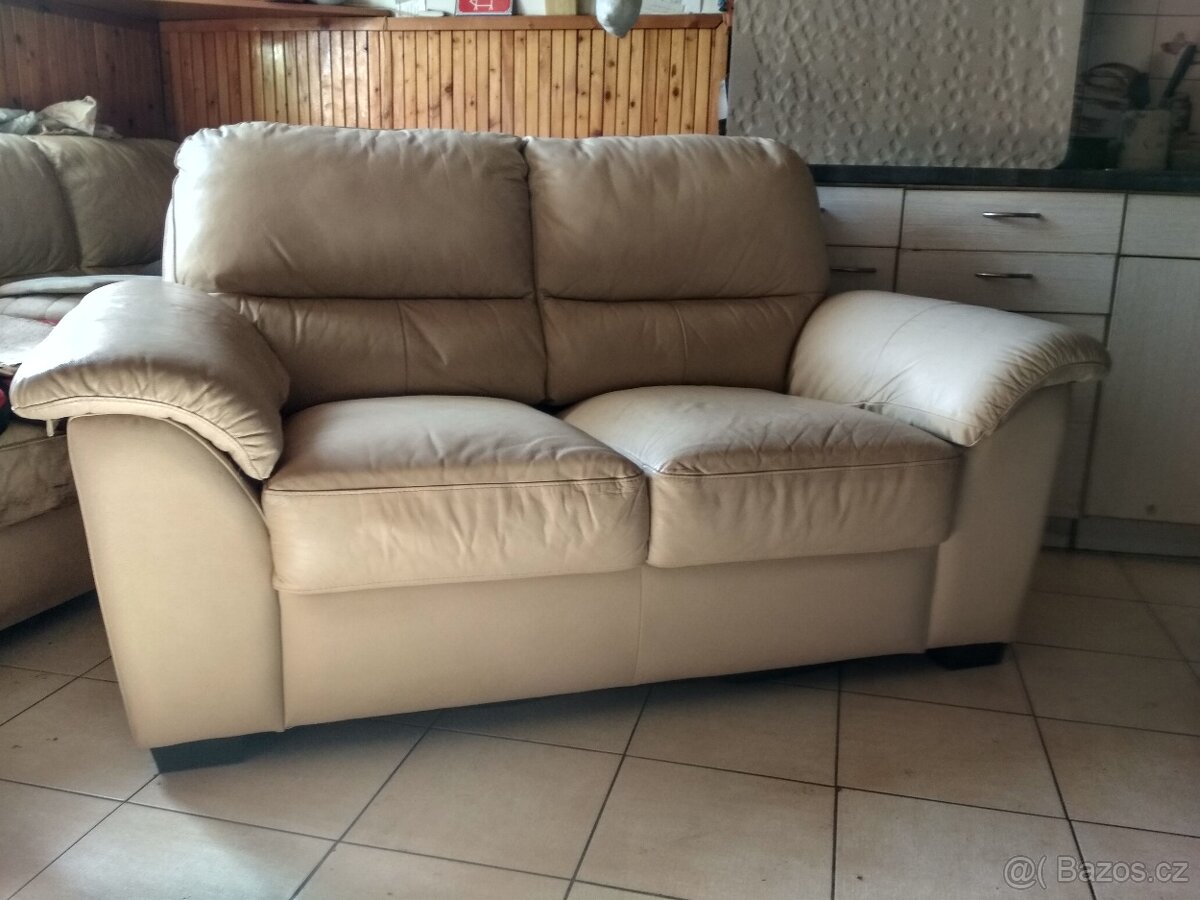 KOŽENÁ POHOVKA - 3