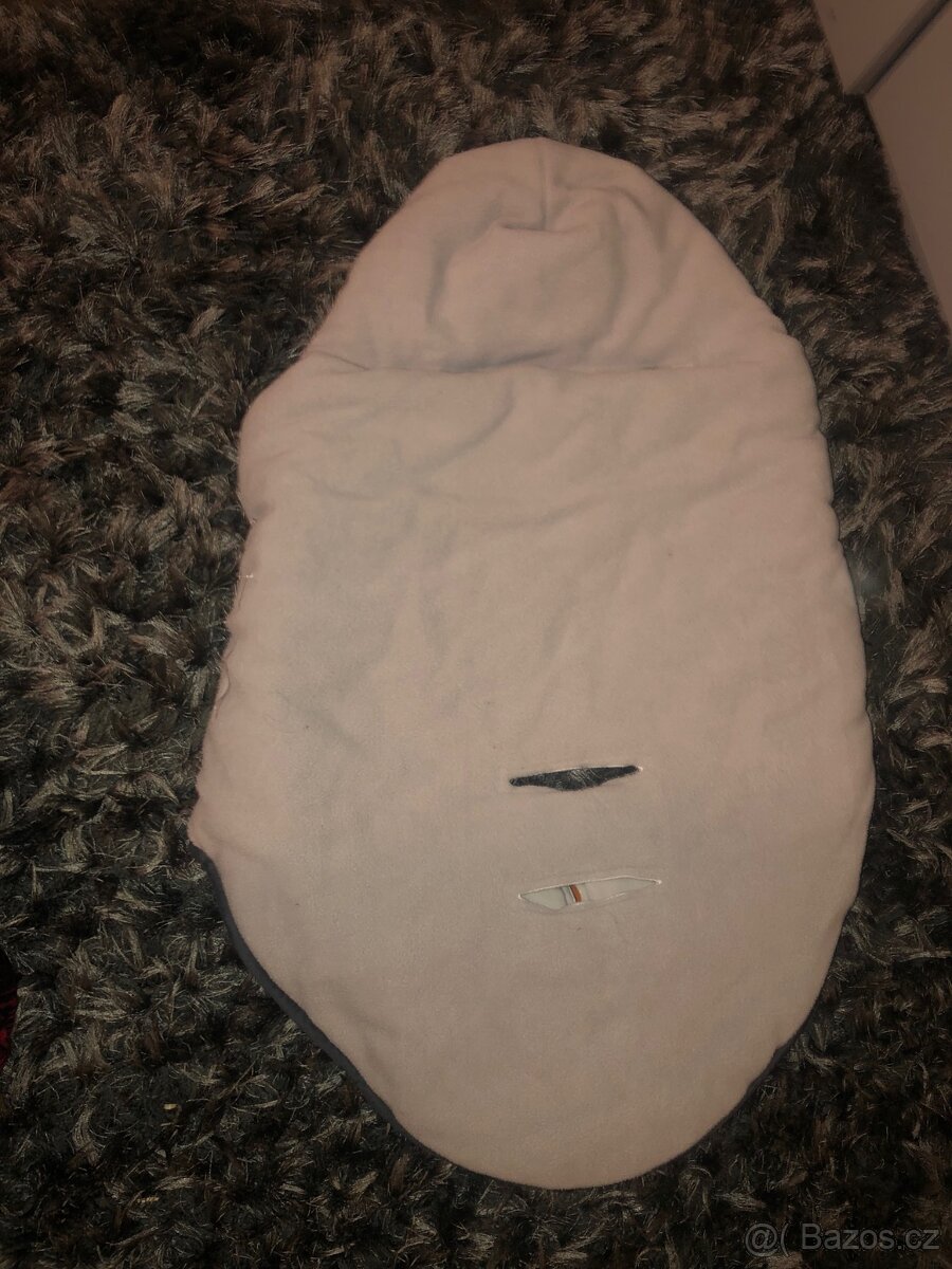 Vložka do autosedačky, skoro nová. - 3