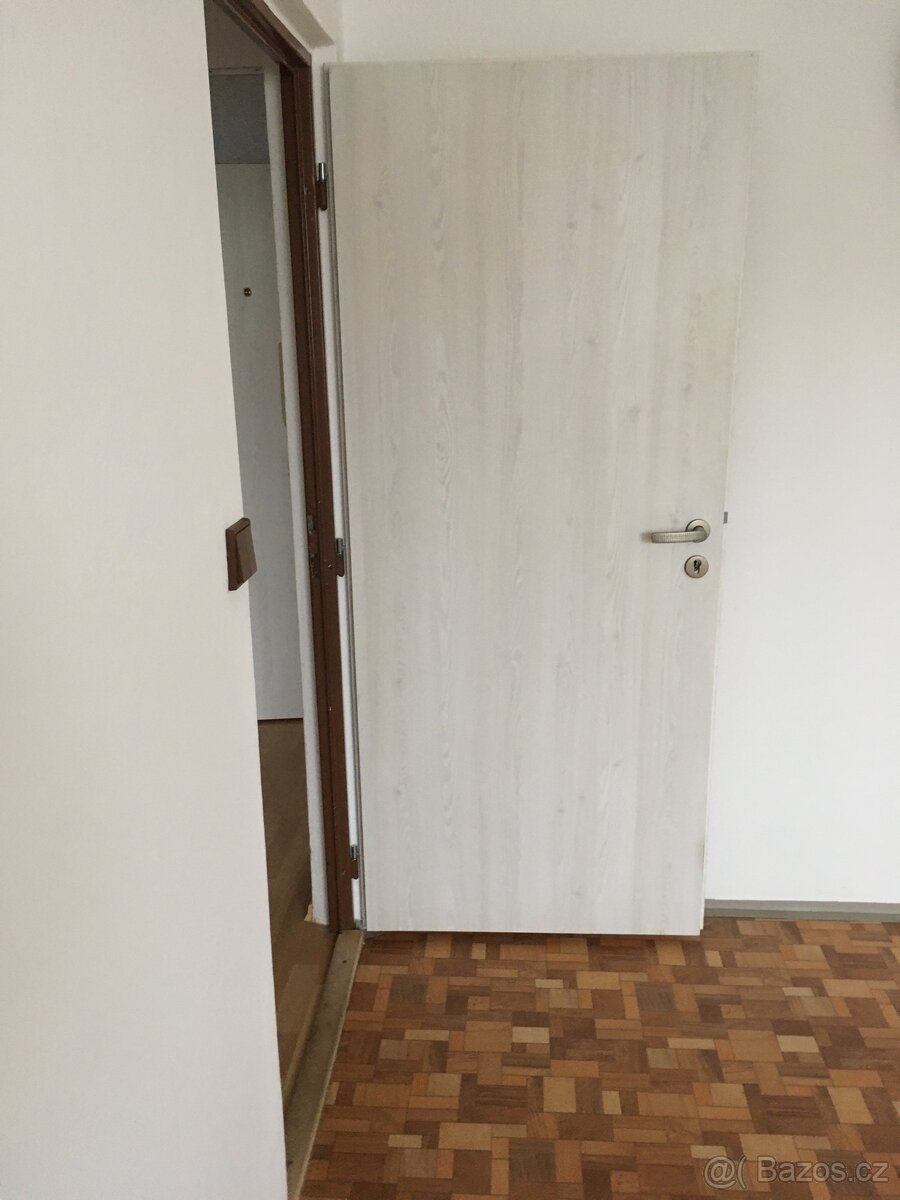Dveře interiérové 80 (pravé) - 3