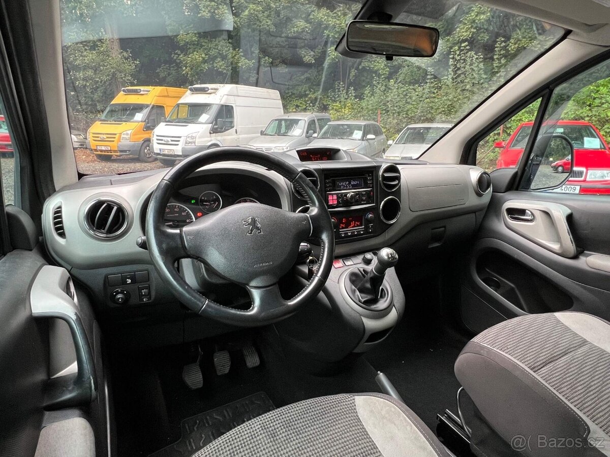 Peugeot Partner TeePee 1.6 HDI 80KW tažné klima 2010 STK - 3