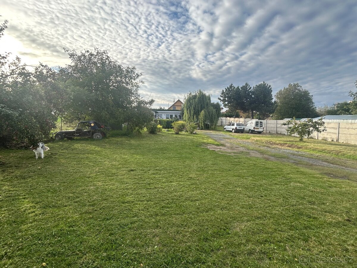 Stavební pozemek 1644 m2 - 3