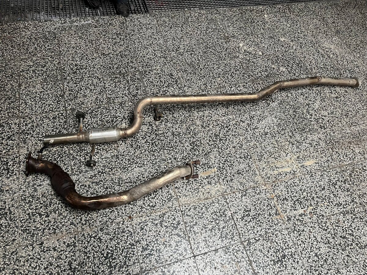 Subaru Impreza turbo - kompletní výfuk - 3