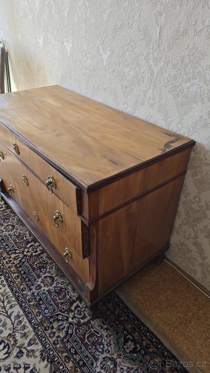 Starožitná komoda, r. 1800 - 1850. - 3
