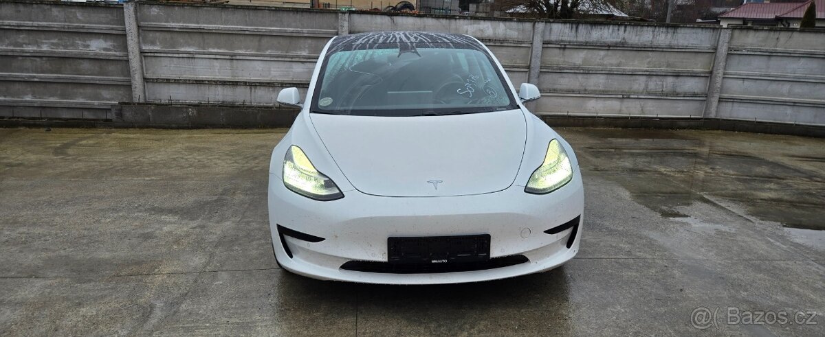 Tesla Model 3 Standard Range Plus RWD 2020 - 3