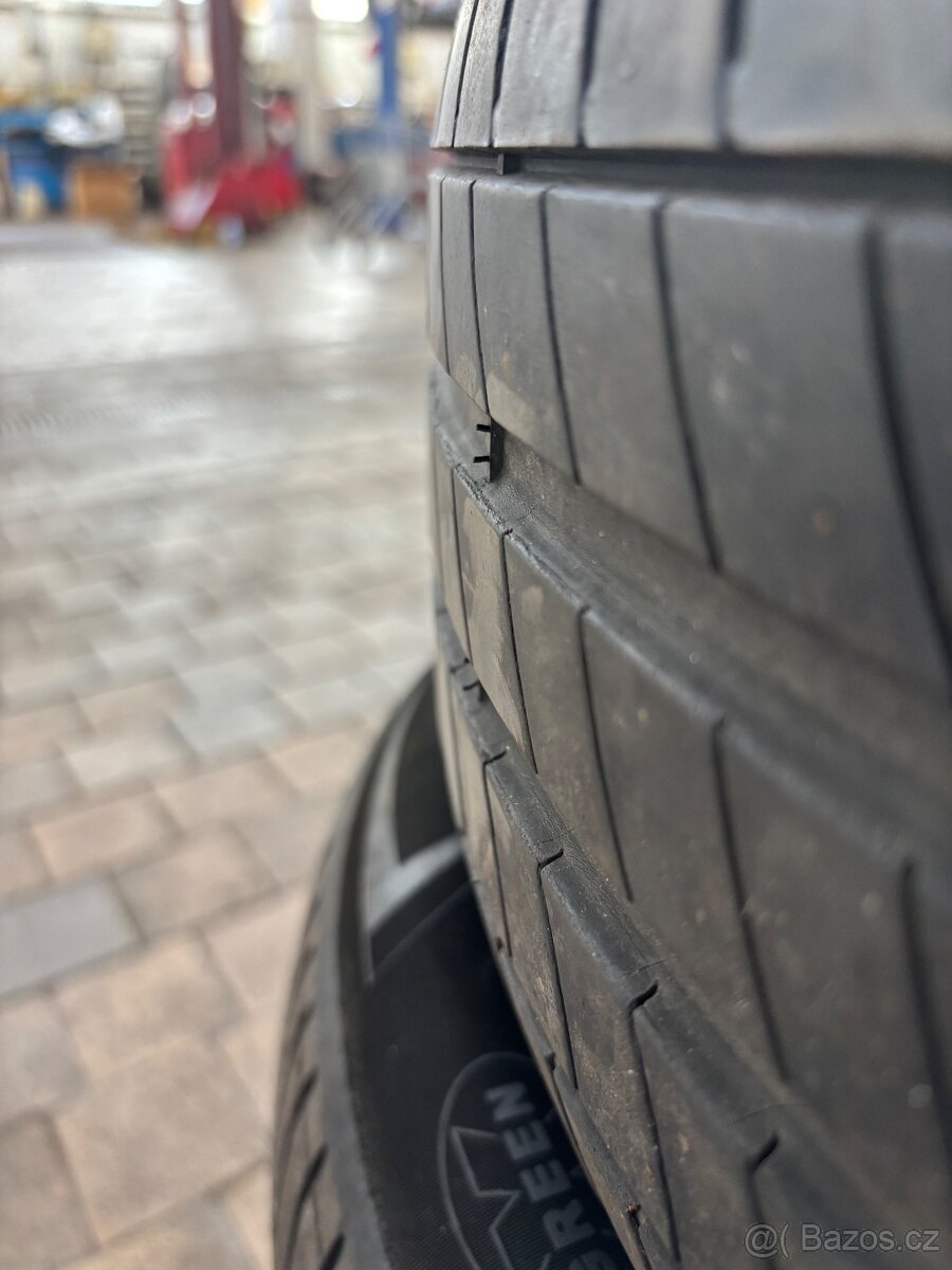 205/55/ R19 Michelin - 3