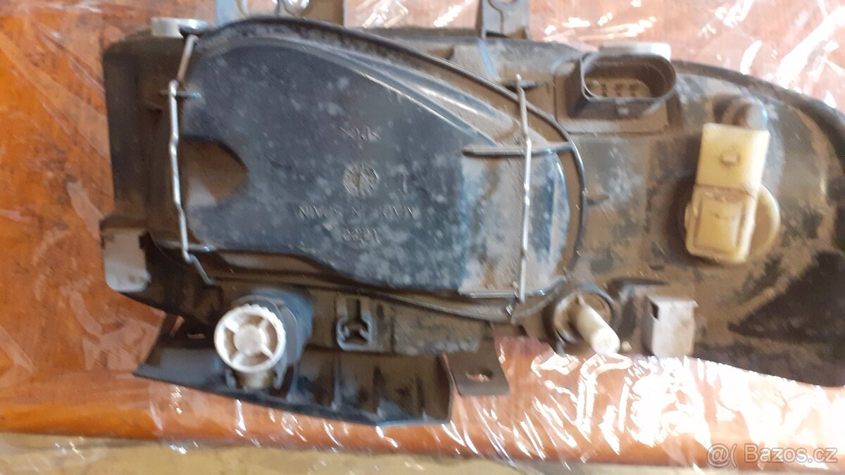 levé př.světlo Seat cordoba - 3