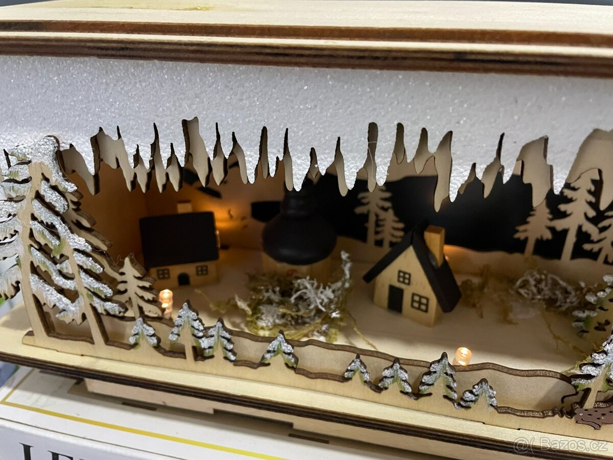 Dřevěná vánoční svítící dekorace - 3