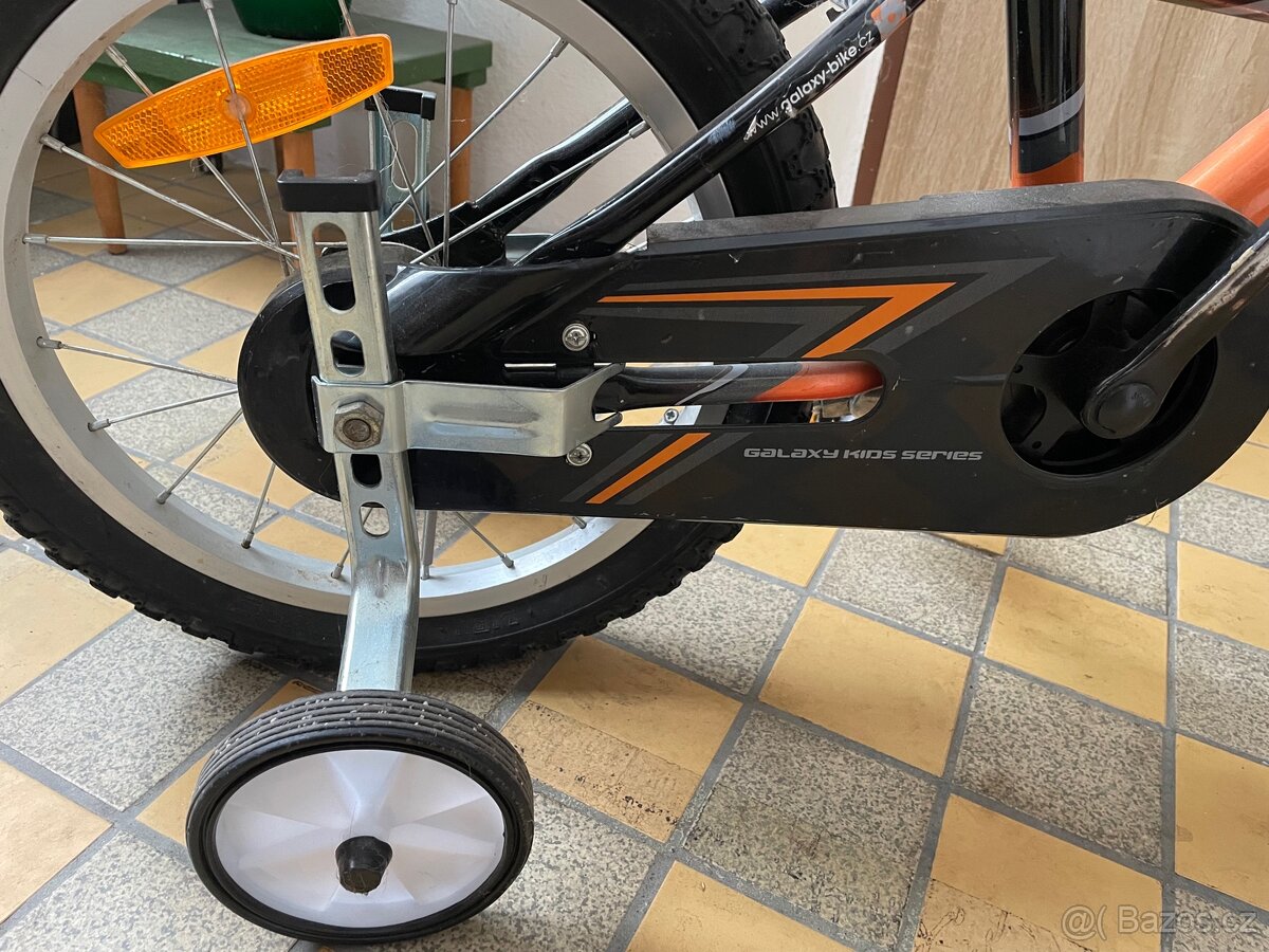 Dětské kolo s přídavnými kolečky - 3