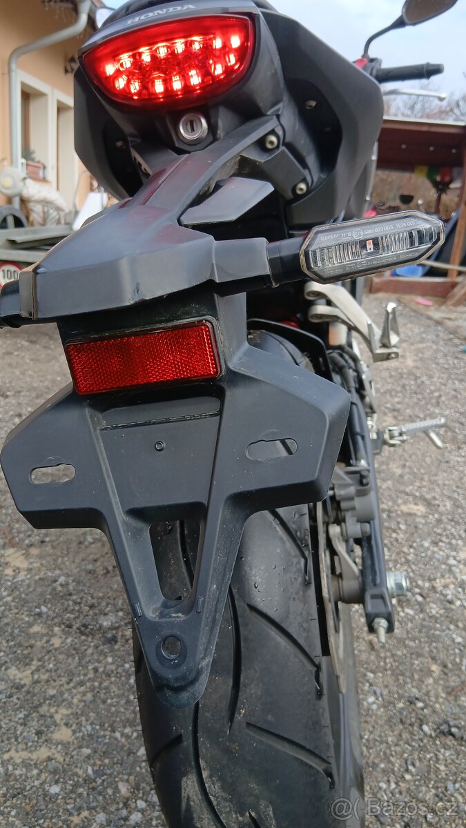 Honda CB125R - 3