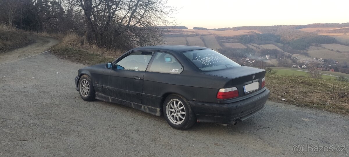 BMW E36 coupe m52b20 - 3