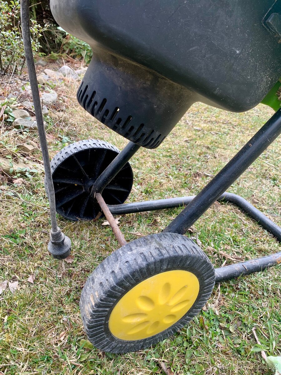 Drtič větví Fieldman - 3