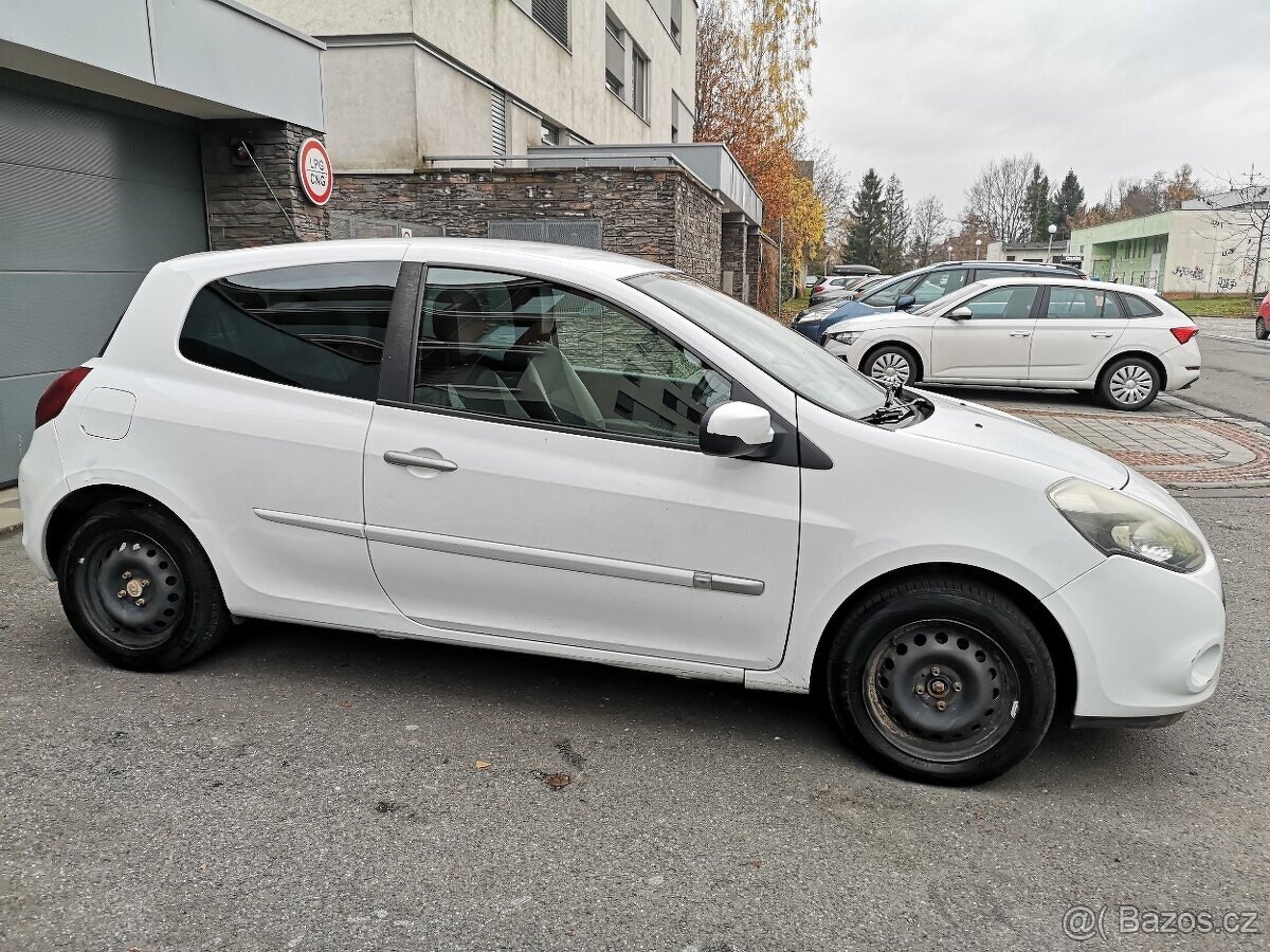 Renault Clio 1.5 dCi 48kW ČR. 1. Majitel. - 3