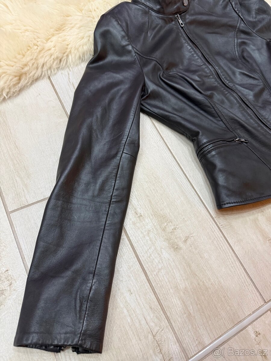 Černý křivák, kožená bunda Kara - 3