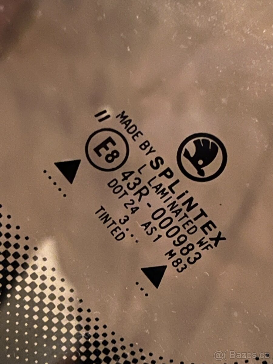 Nové přední sklo Škoda FELICIA zelené s pruhem - 3