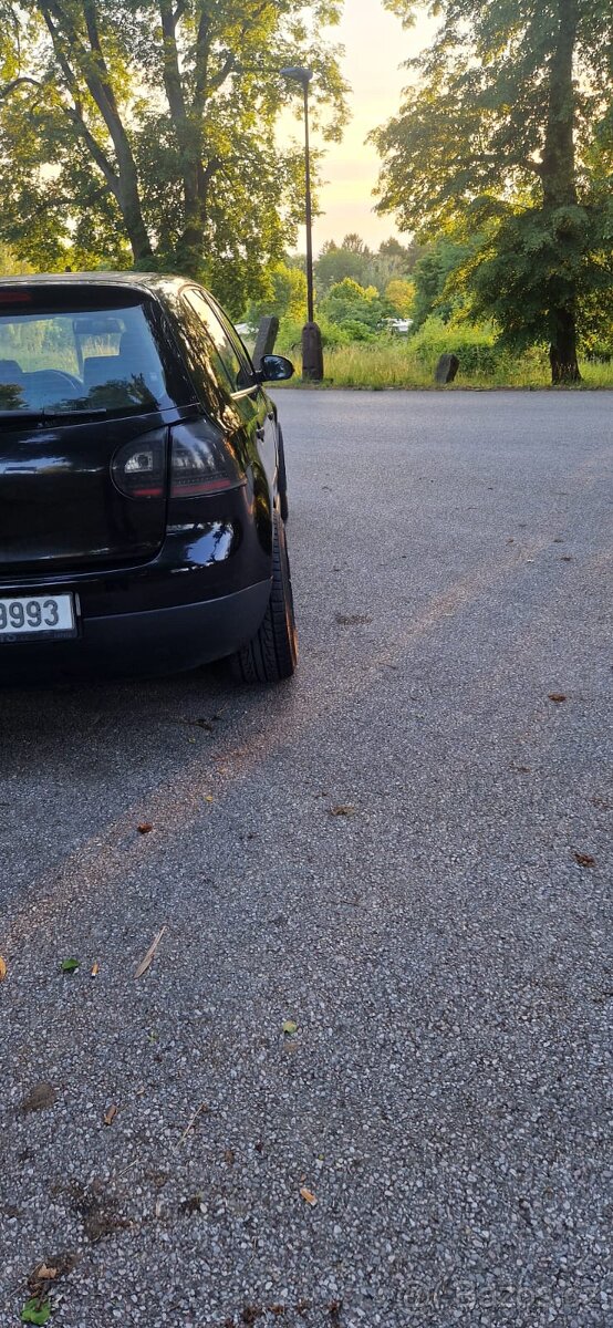 Nabízí. Vw Golf V 1,9tdi-66kw 2005 nova stk 5dv - 3