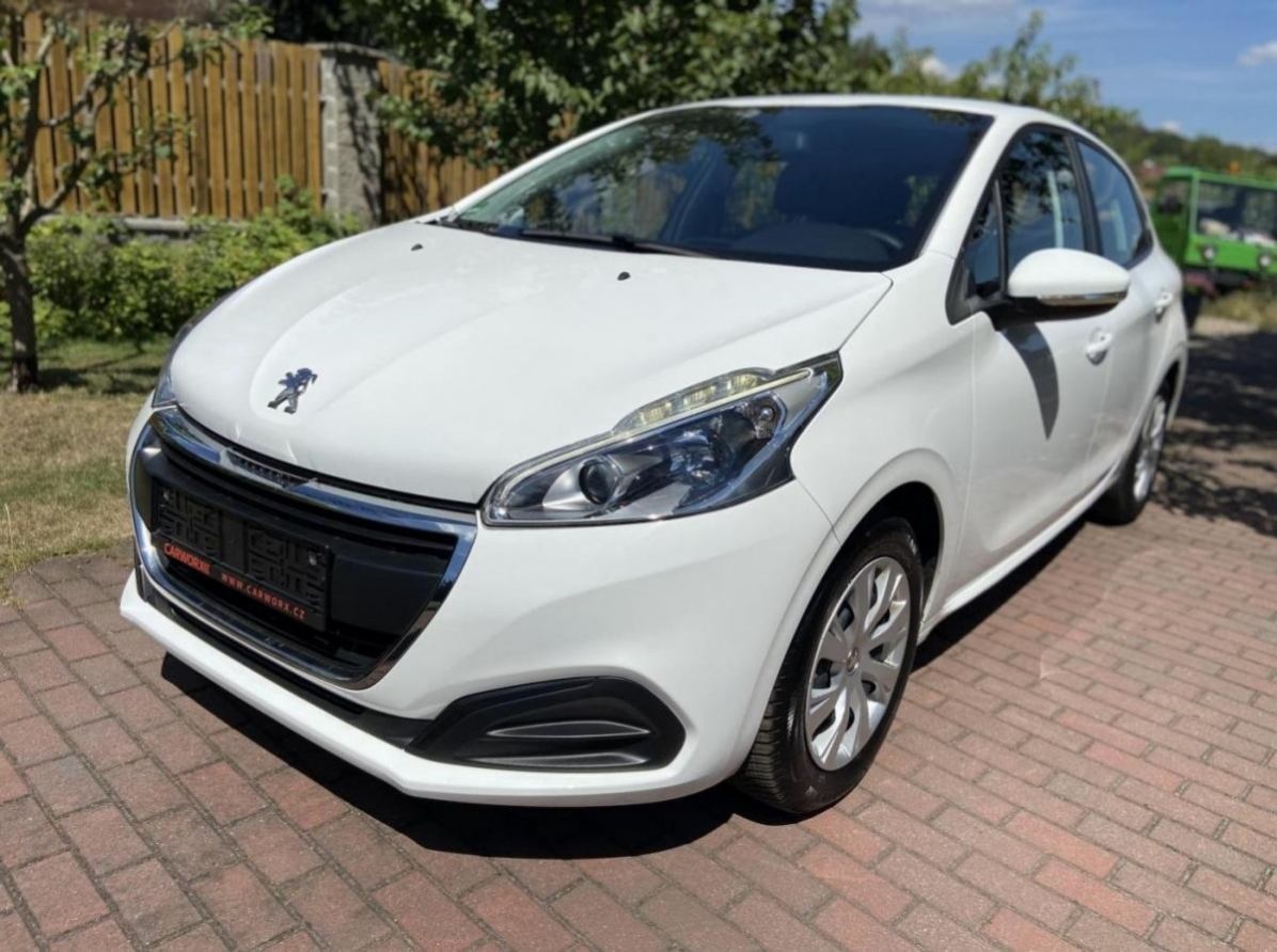 Prodávám Peugeot 208 1,2i 60kw - 3