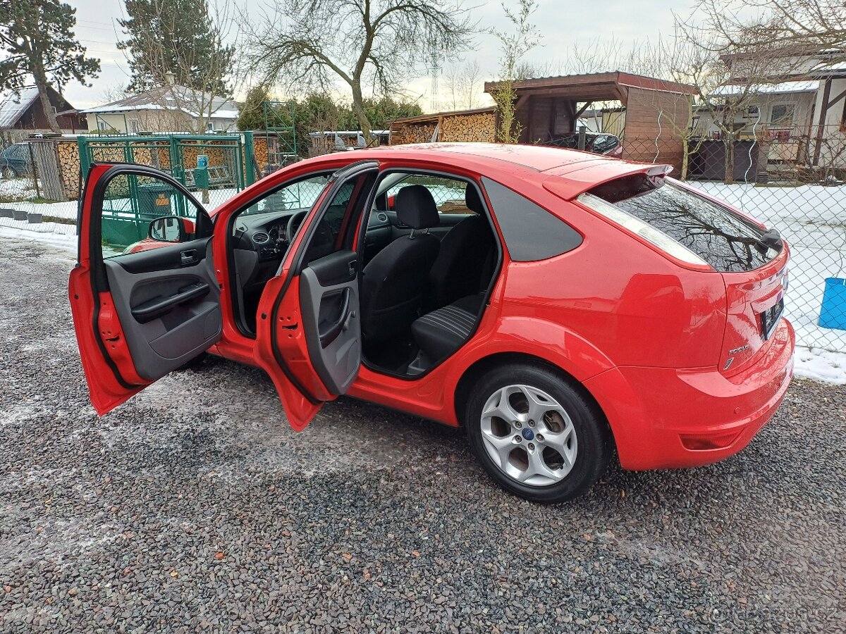 74195km Ford Focus 1.6 16V Tempomat - 3