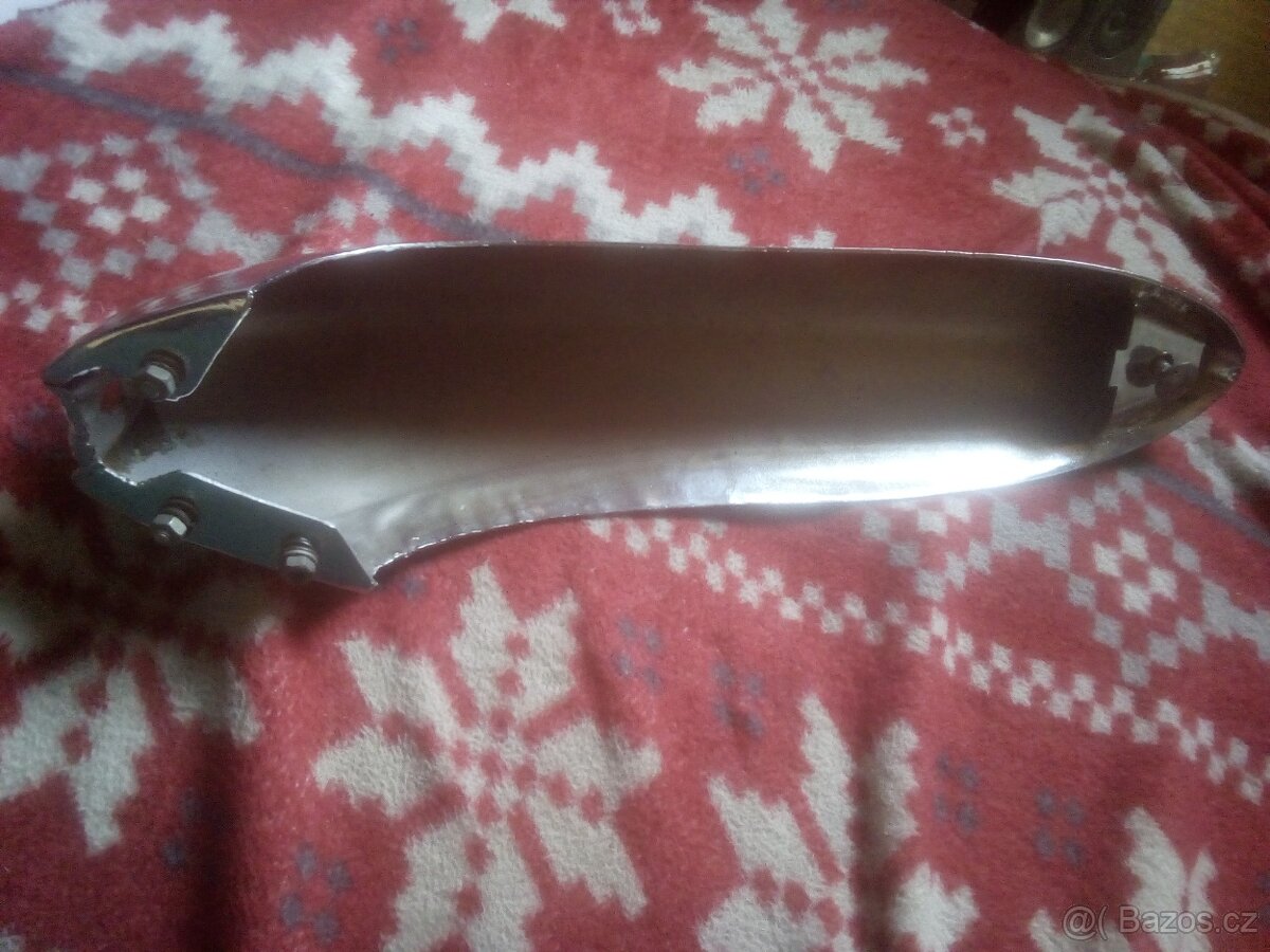 Volha gaz 24 novy dil narazniku radio at-66 poptavam - 3