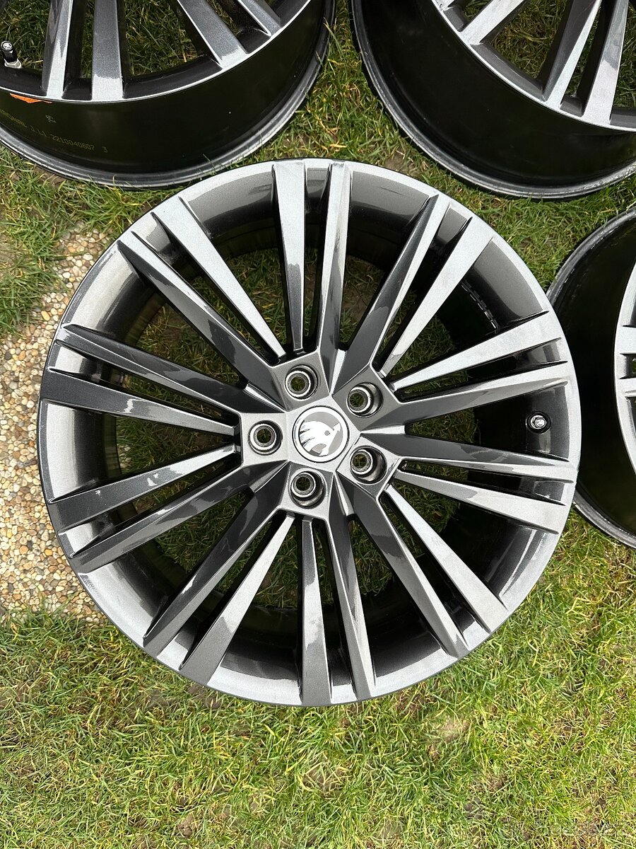 19" sada originálních ALU disků Canopus Škoda Superb 3 +TPM - 3