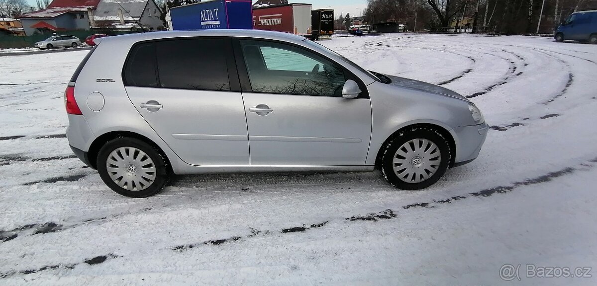 prodej VW Golf V - 3