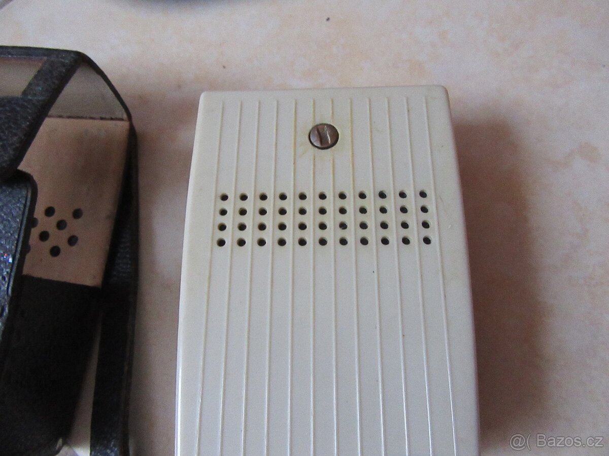 Nabízím kapesní retro radio Philips all Transistor. Nefunkčn - 3