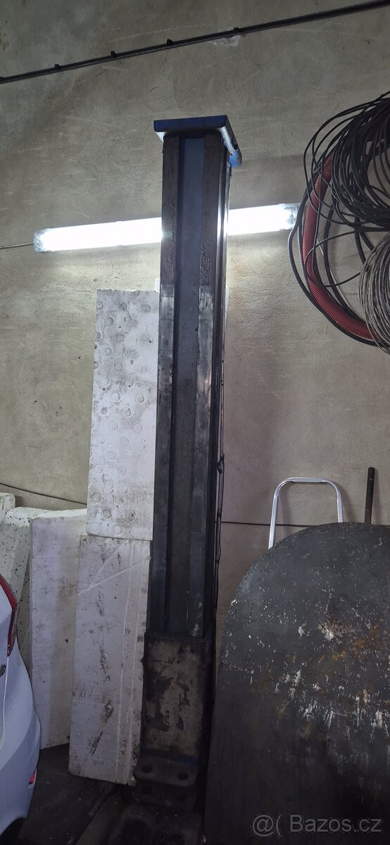 Dvousloupovy zvedák - 3