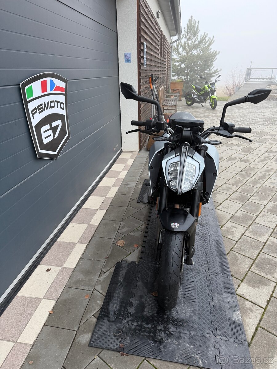 KTM Duke 125 rok 2022 - 3