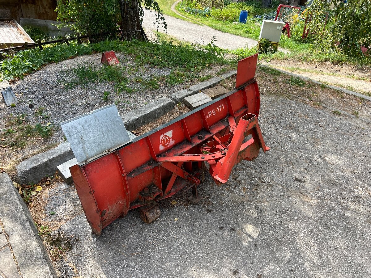 Malotraktor Mt8 - radlica, pluh - 3