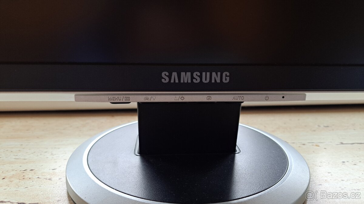 LCD monitor Samsung SyncMaster 730BF, 4:3 - 3