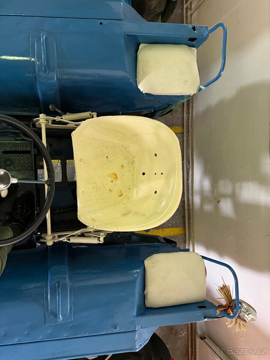 Traktor Zetor 25K - 3