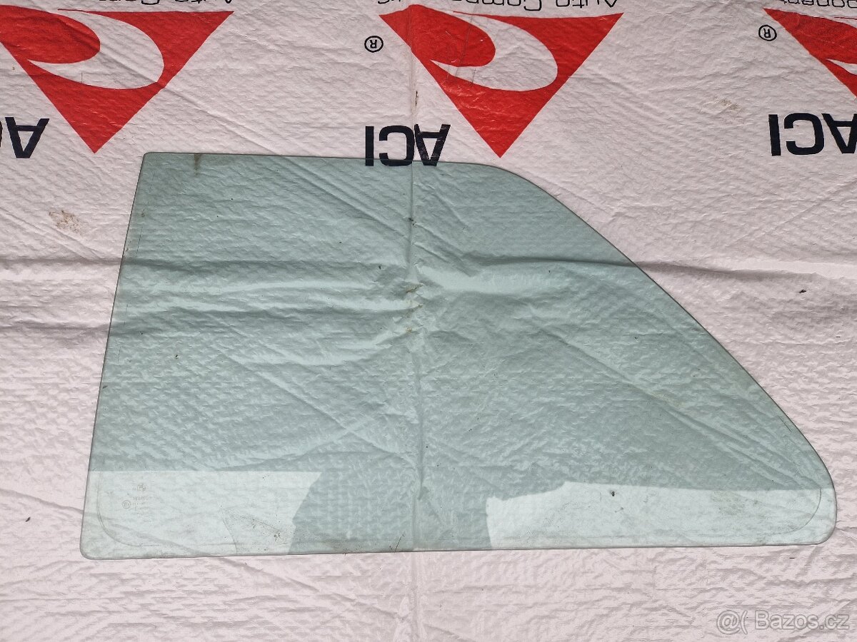 BMW e30 coupe boční zadní skla - 3
