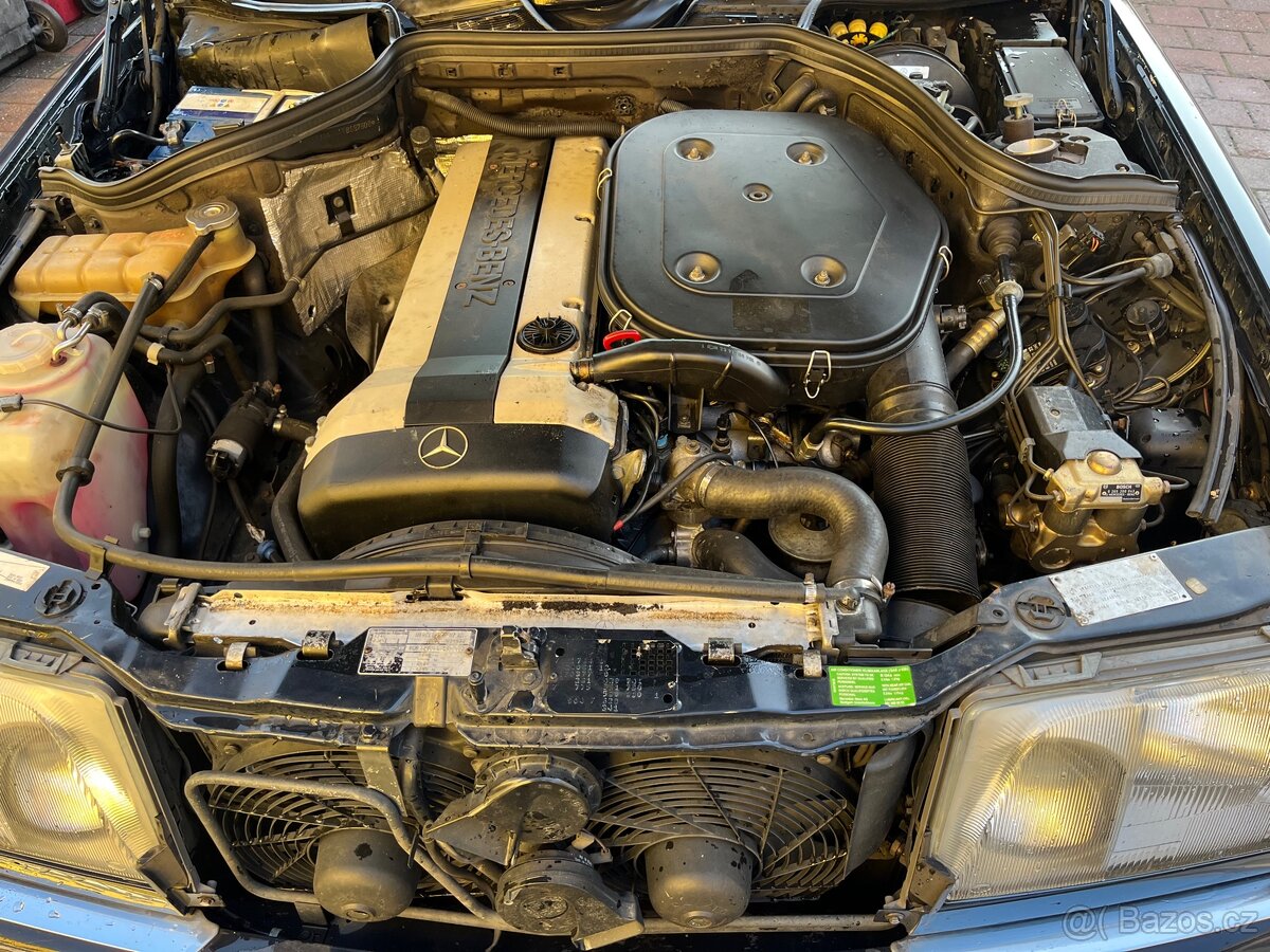 Mercedes 124 cabrio , 3,0i , automat - 3