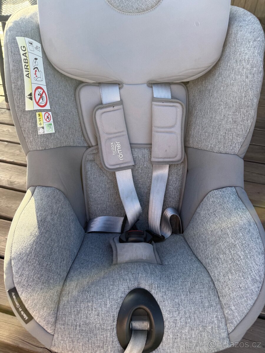 Autosedačka Britax Römer dualfix M i-size - 3