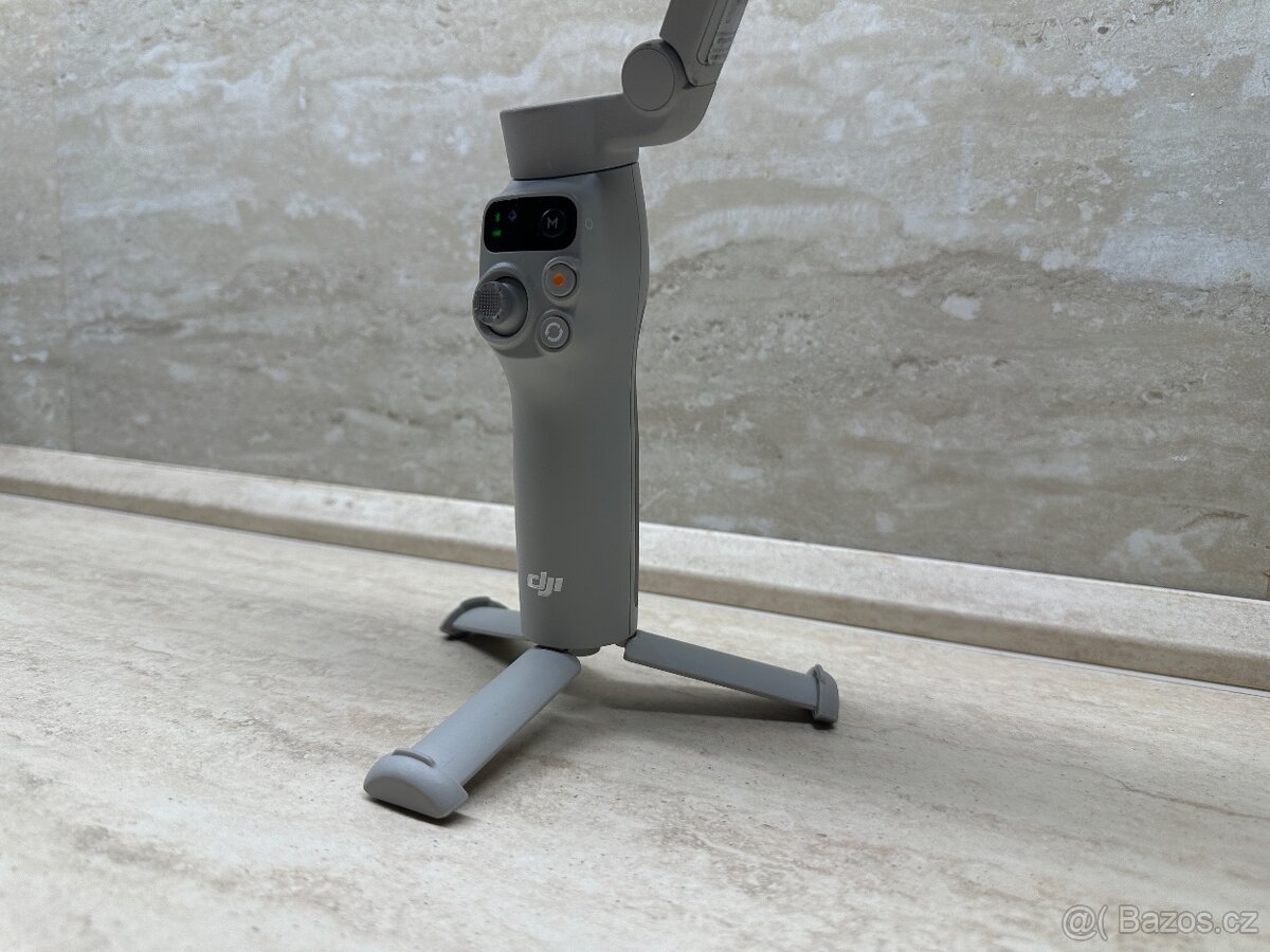 DJI Osmo Mobile 7 + DJI OM 7 Tracking Kit - 3