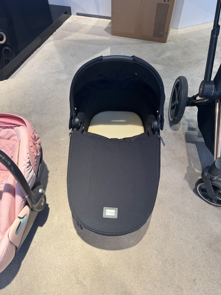 Nabízím kočárek CYBEX Platinum Priam Rosegold - 3