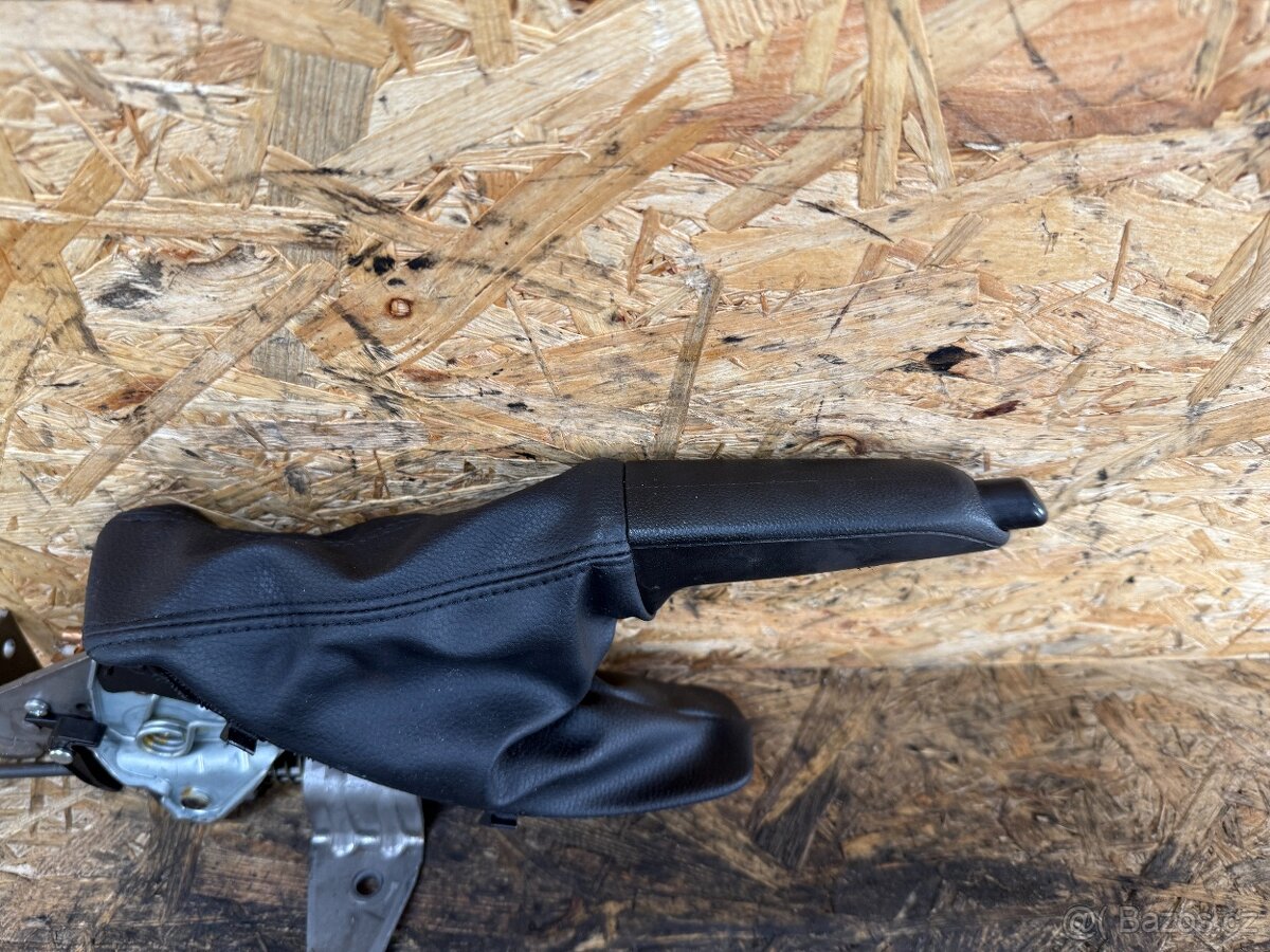 RUČNÍ BRZDA BMW E90/91 - 3