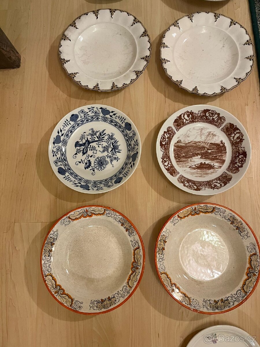 Různé staré talíře na výstavu nebo doplnění setu - 3