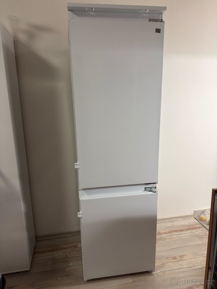 Kombinovaná lednice Whirlpool ART 6611, 195L+80L - 3