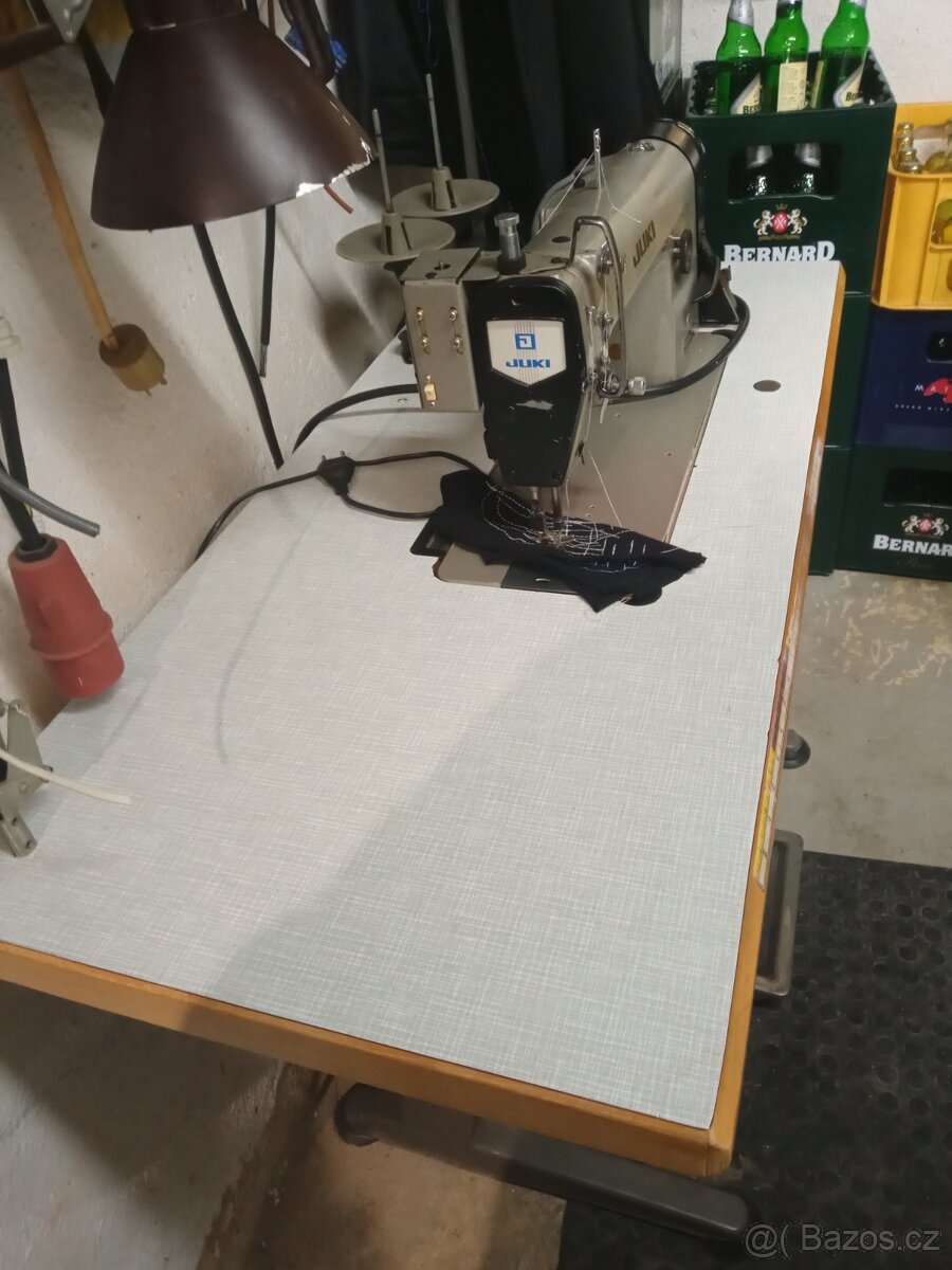 Průmyslový šicí stroj - 3