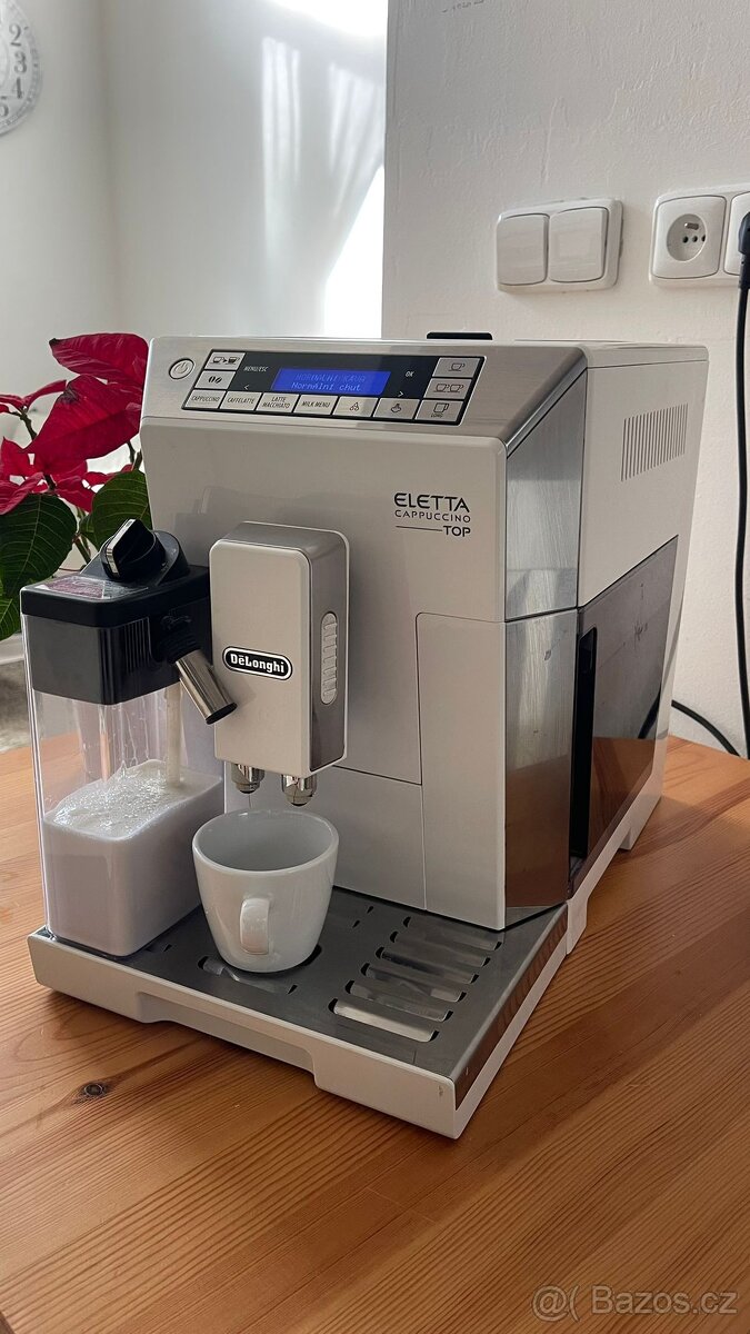 DeLonghi Eletta Cappuccino Top ECAM 45.760.W - 3