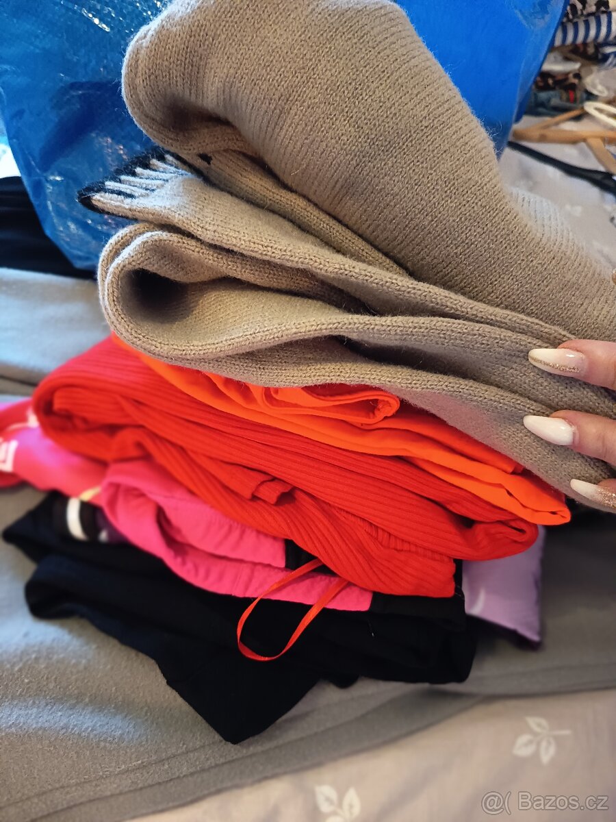 Oblečení 50,- Kč kus - 3