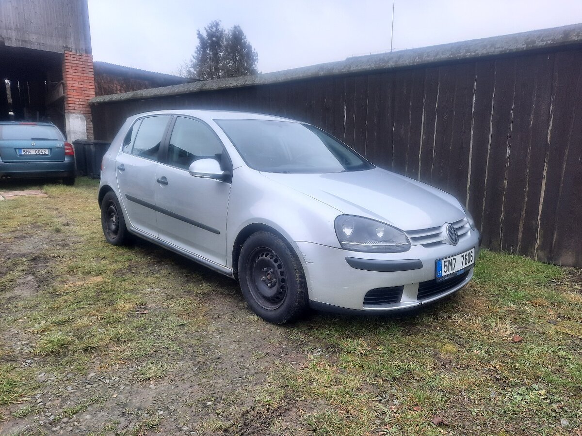 Volkswagen Golf V - 3