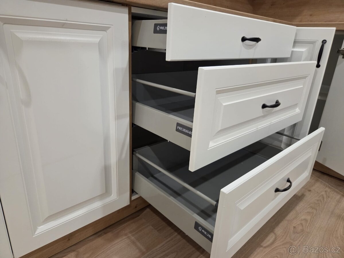 Nová kuchyně STELLA 250 x 205cm - 3