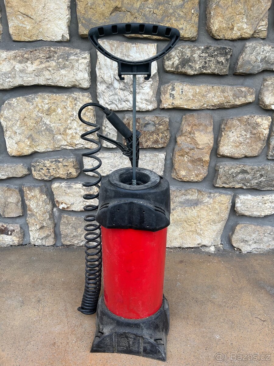 TLAKOVÝ POSTŘIKOVAČ - 3